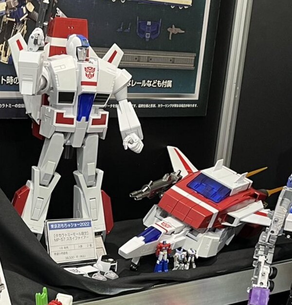 Tokyo Toy Show Takara Tomy Transformers   Masterpiece, Legacy, Studio Series Display Image  (6 of 27)